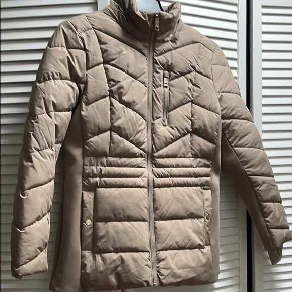 MICHAEL Michael Kors Tan Quilted Ski & Snow Jacket NWOT - Picture 2 of 11